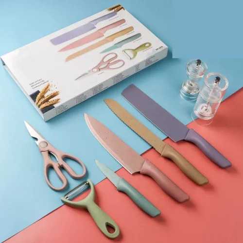 šareni kuhinjski noževi -izgled