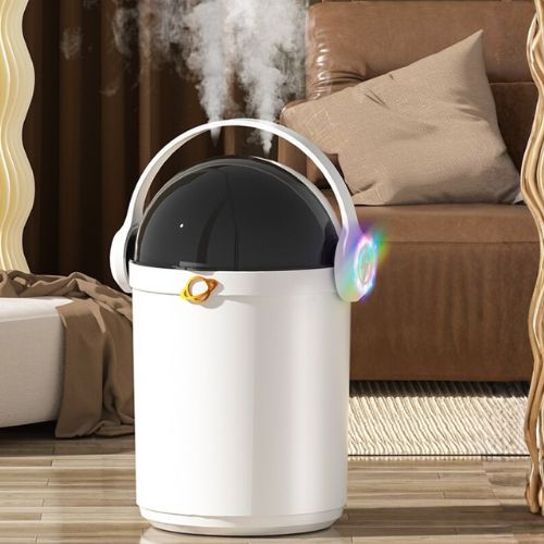 Difuzor Astronaut – ovlaživač zraka 2 L s dvostrukom mlaznicom i RGB LED, radi u dnevnoj sobi
