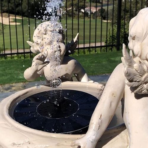 Solarna vrtna fontana u kamenoj vrtnoj posudi