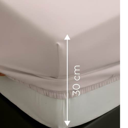 Detalj plahte s gumicom za madrac dubine do 30 cm